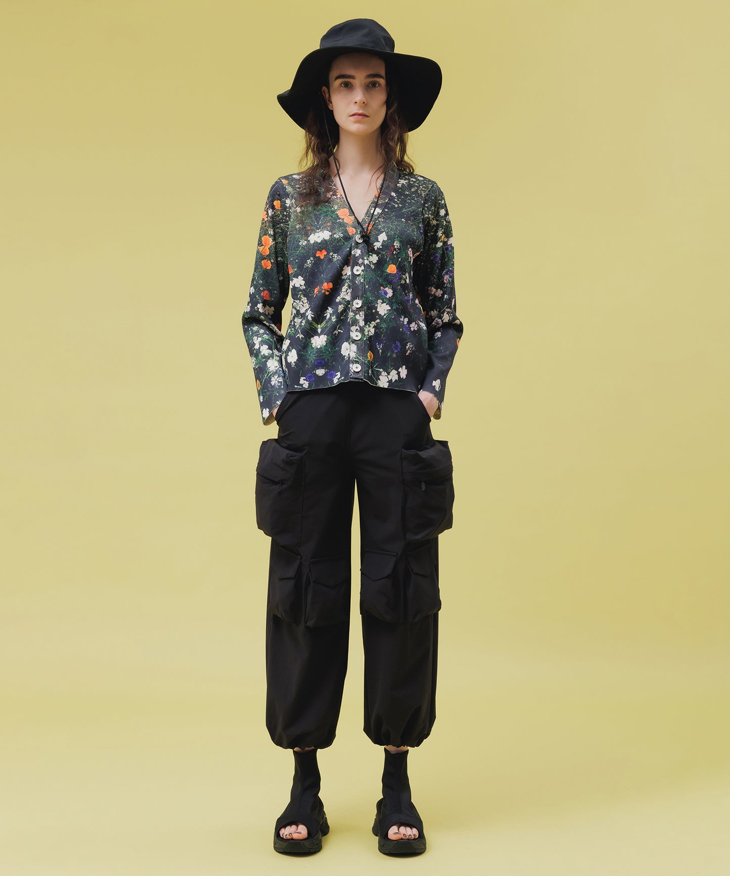 WIDE CARGO PANTS
