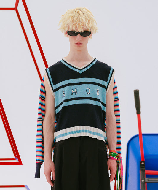 BACK-TO-FRONT BORDER KNIT