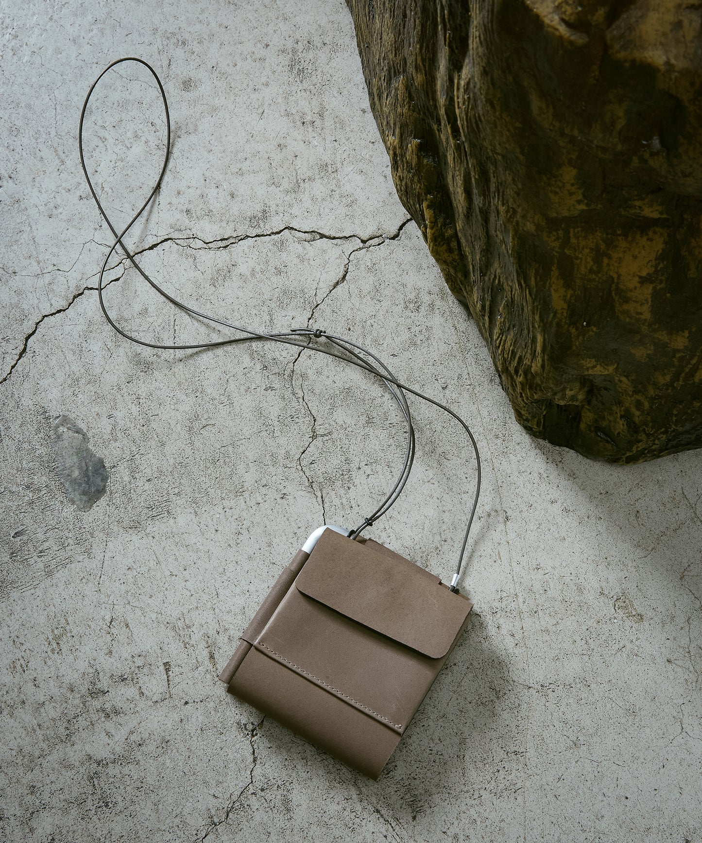 Dulcamara x MДCЯOM∀ЦЯO / BIFOLD WALLET