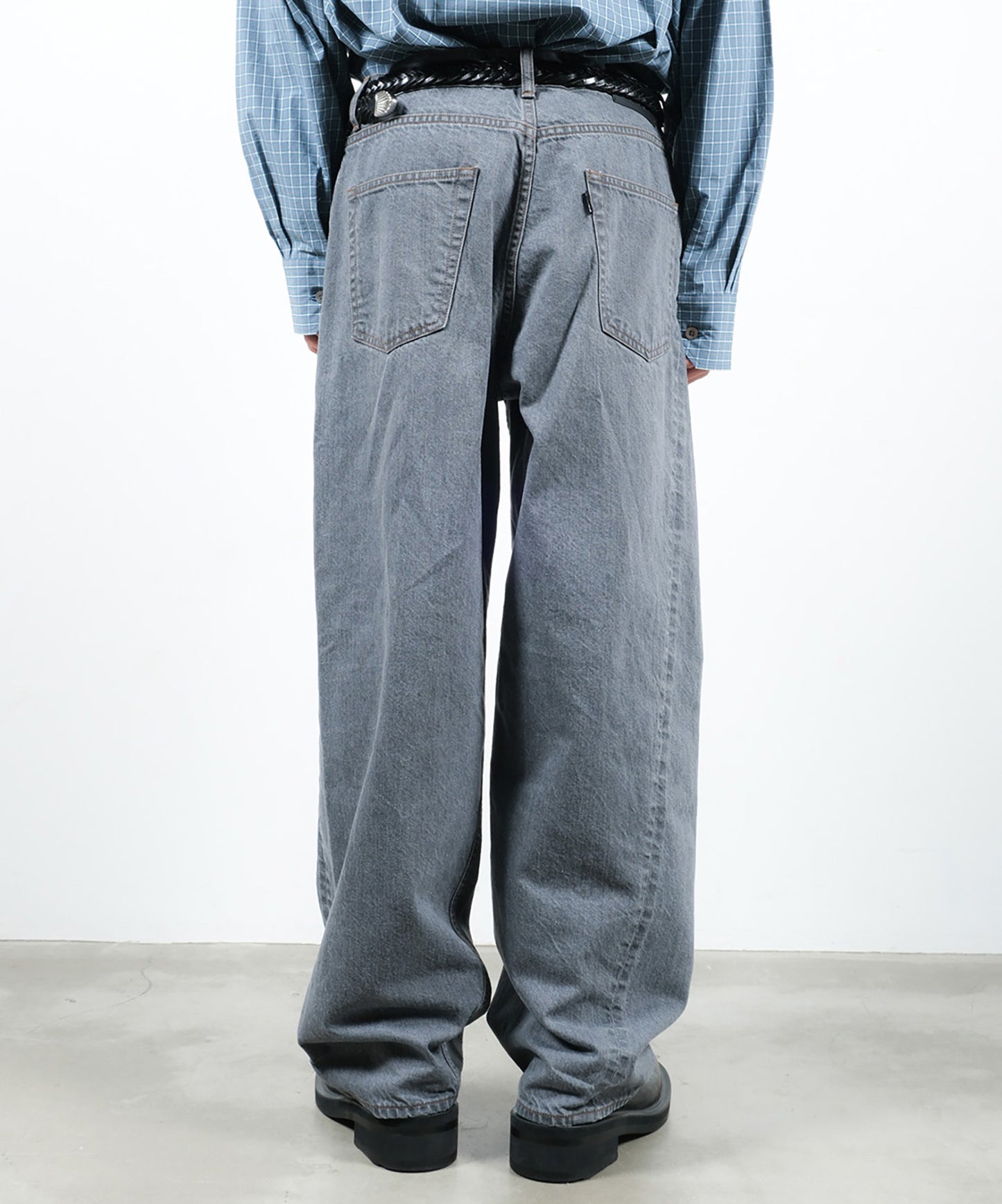 USED TWIST DENIM PANTS