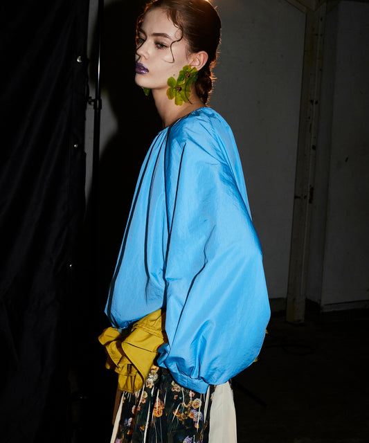 FRILL HEM NYLON PULLOVER