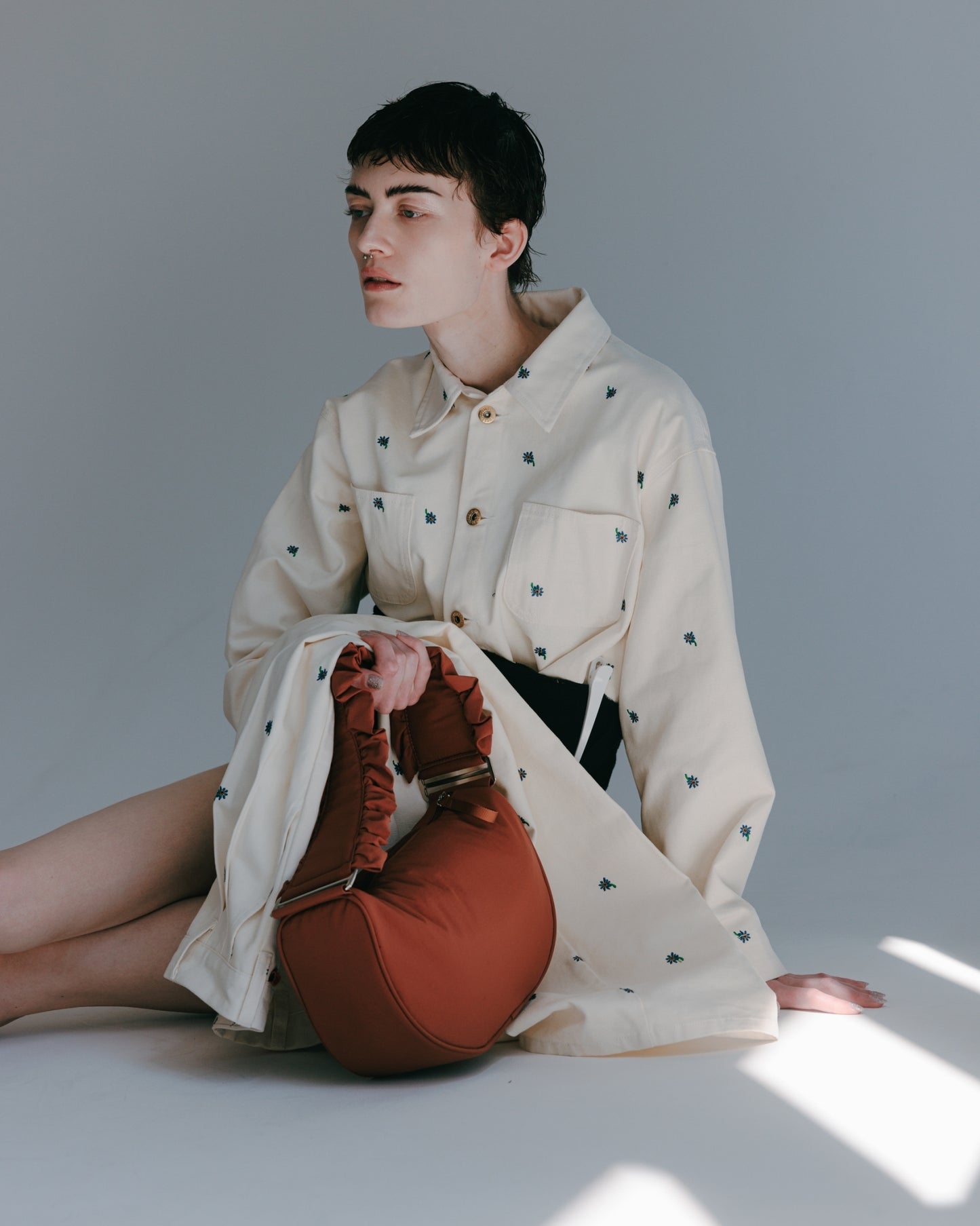 GATHER HANDLE BAG