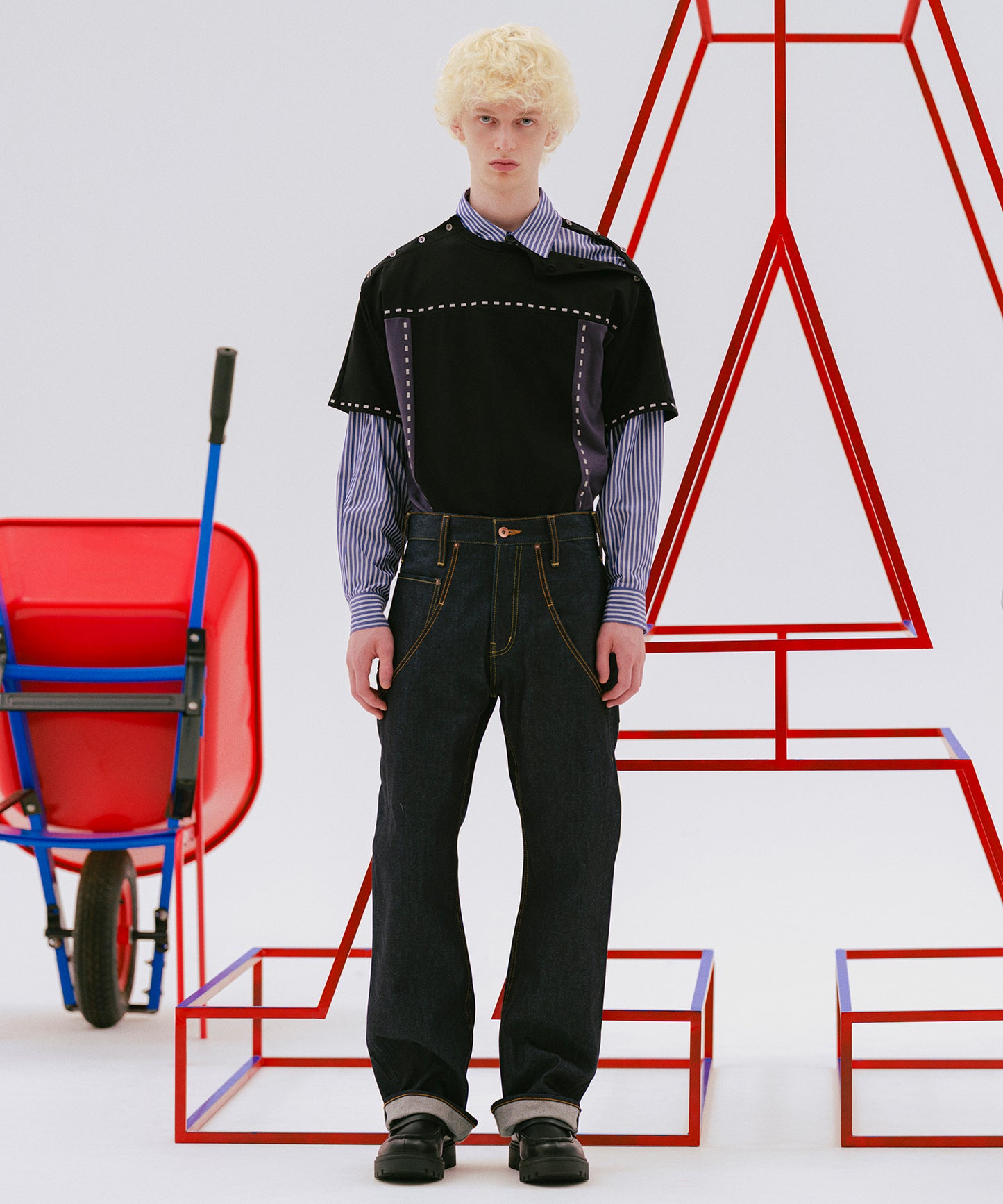 CLASSIC DENIM PANTS