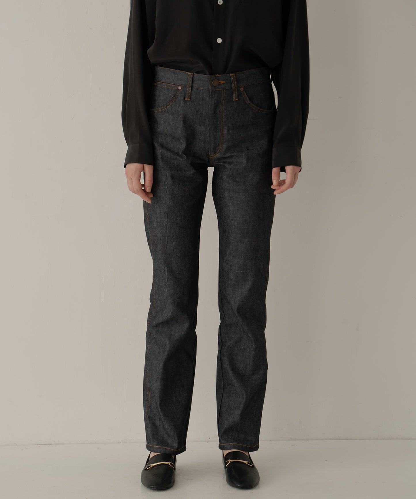 super rigid denim type.st