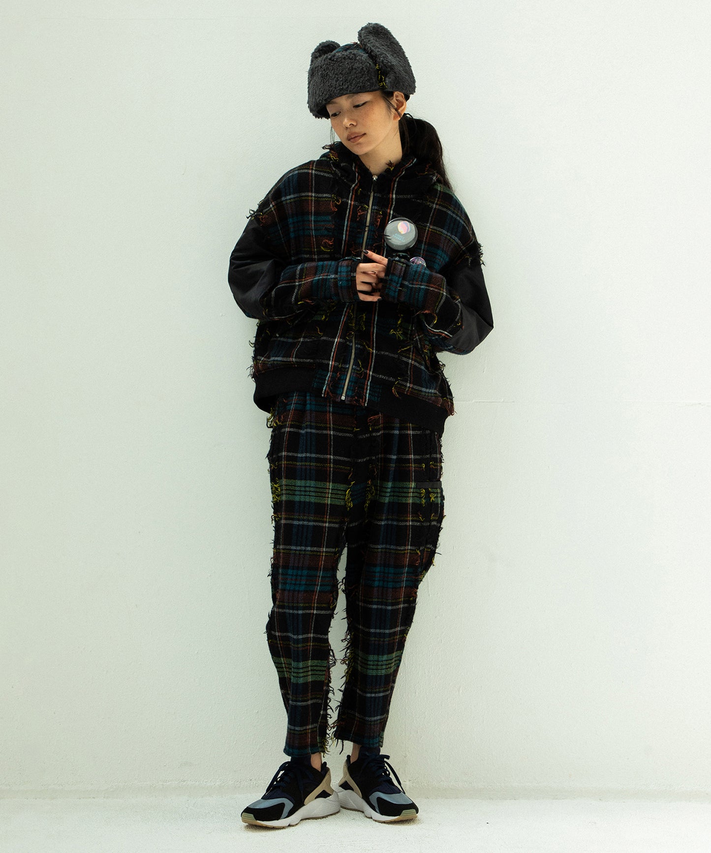 FRINGE WOOL CHECK WIDE SLACKS