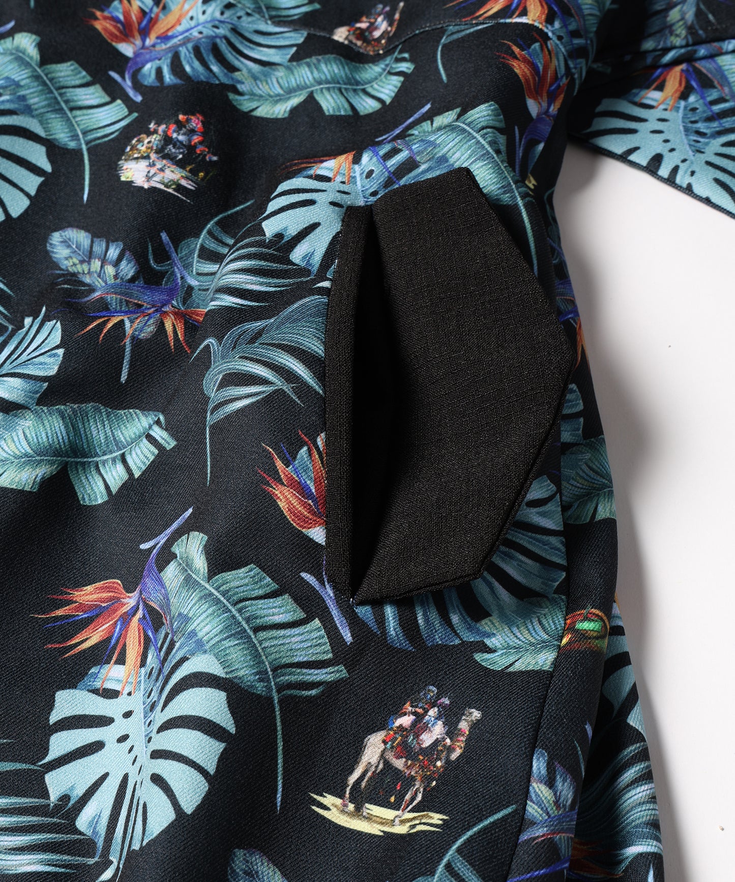 Reflax(R) Carnival Aloha Yukata