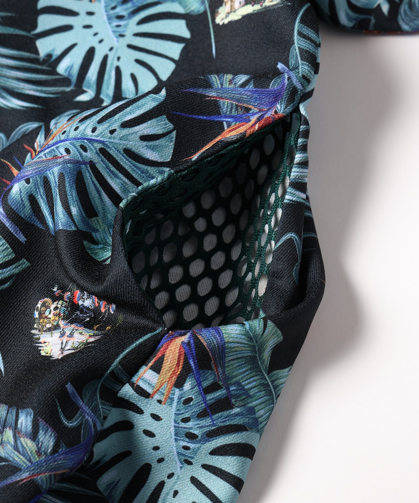 Reflax(R) Carnival Aloha Shirt