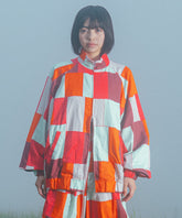 ピンク