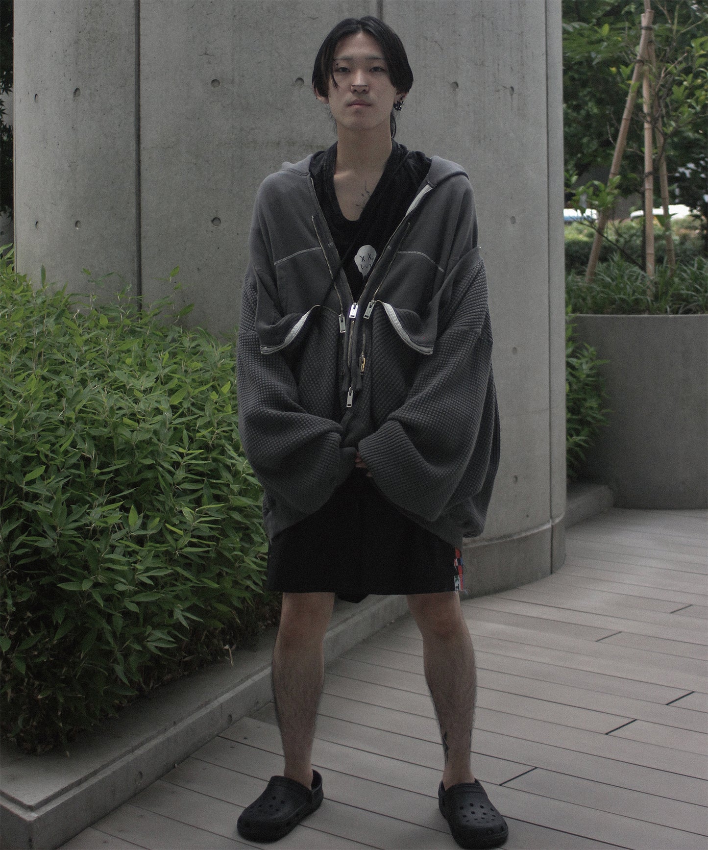 TWO-IN-ONE SWEAT