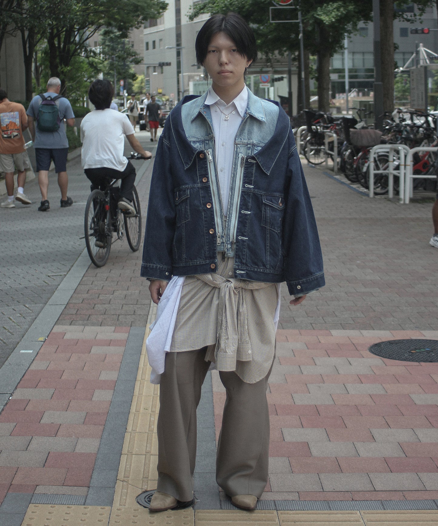 BACK-TO-FRONT CHECK SHIRT