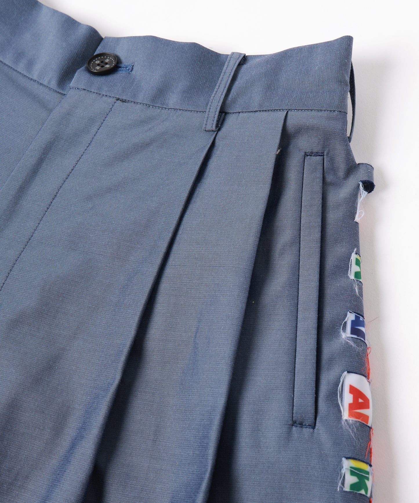 TAPE WEAVING SHORT PANTS