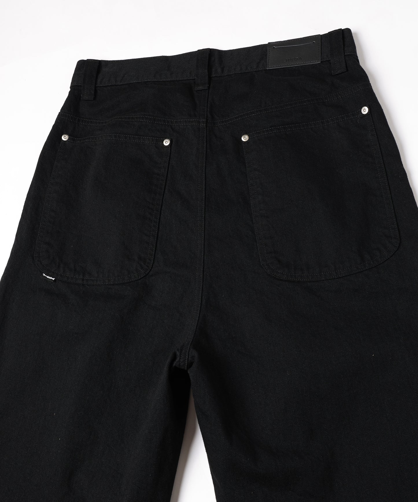 WIDE ONE TUCK STRAIGHT DENIM