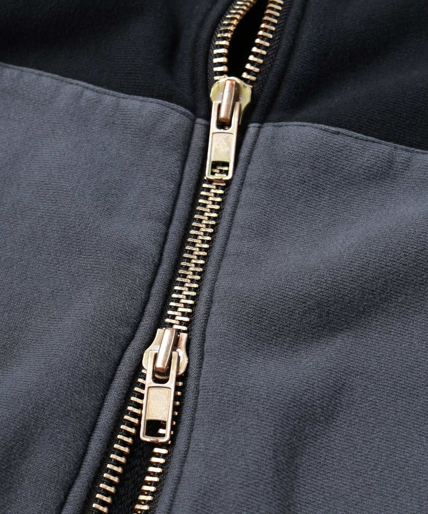 2TONE ZIP HOODIE