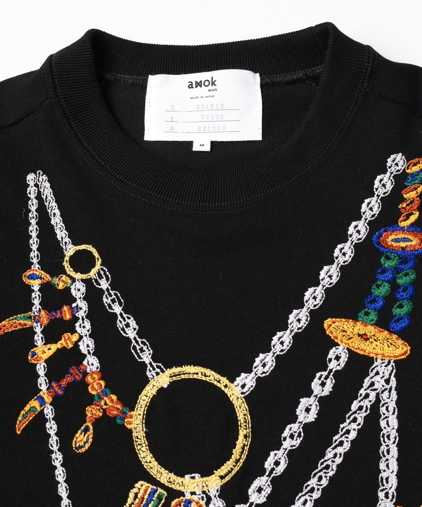 AMULET EMBROIDERY TEE
