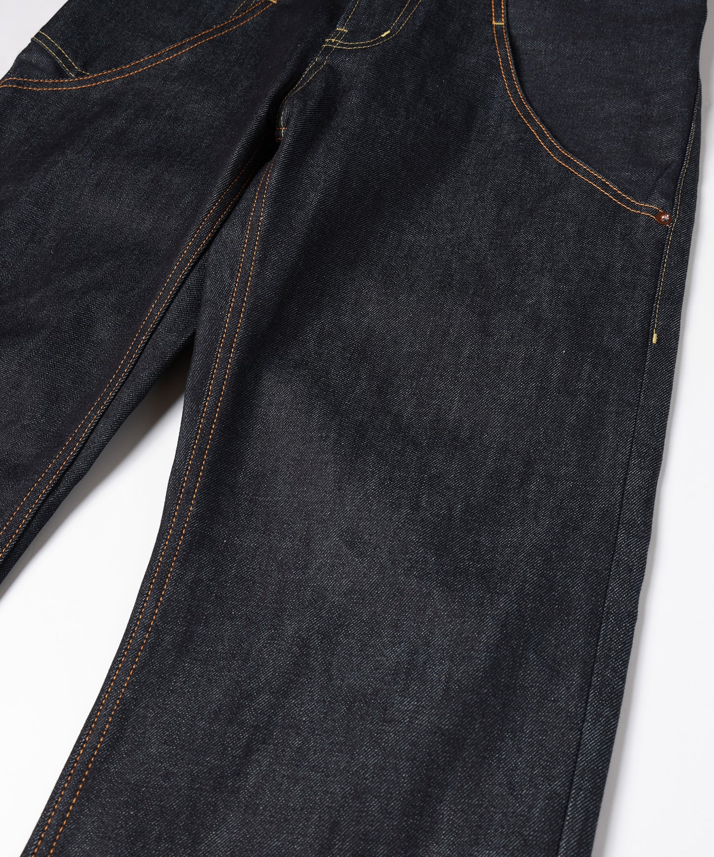 CLASSIC DENIM PANTS