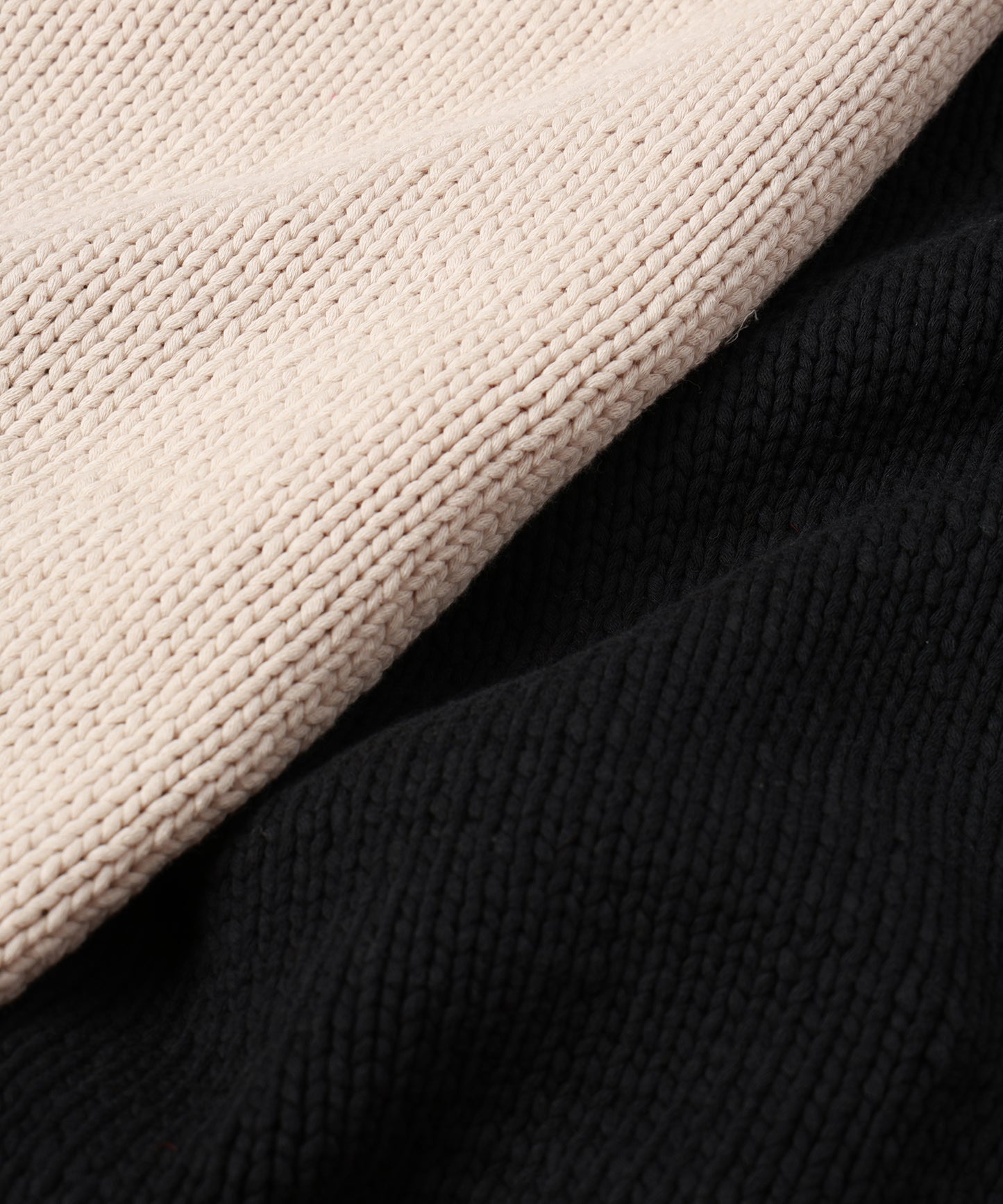 AMOK KNIT