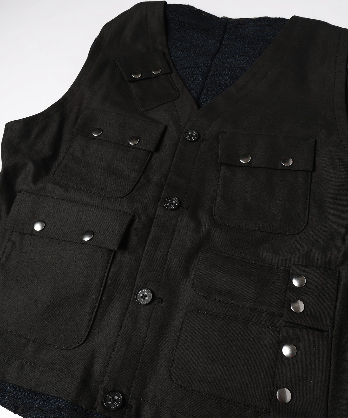 BACK-TO-FRONT BLOUSON