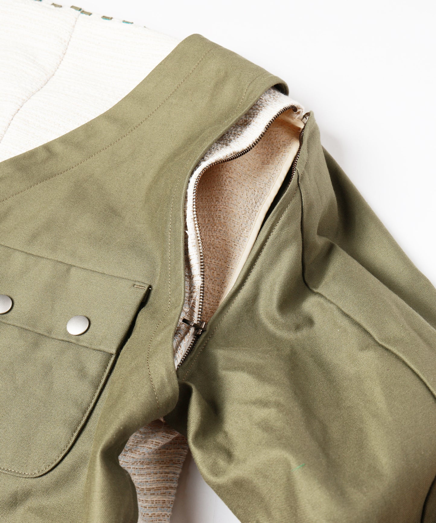 BACK-TO-FRONT BLOUSON