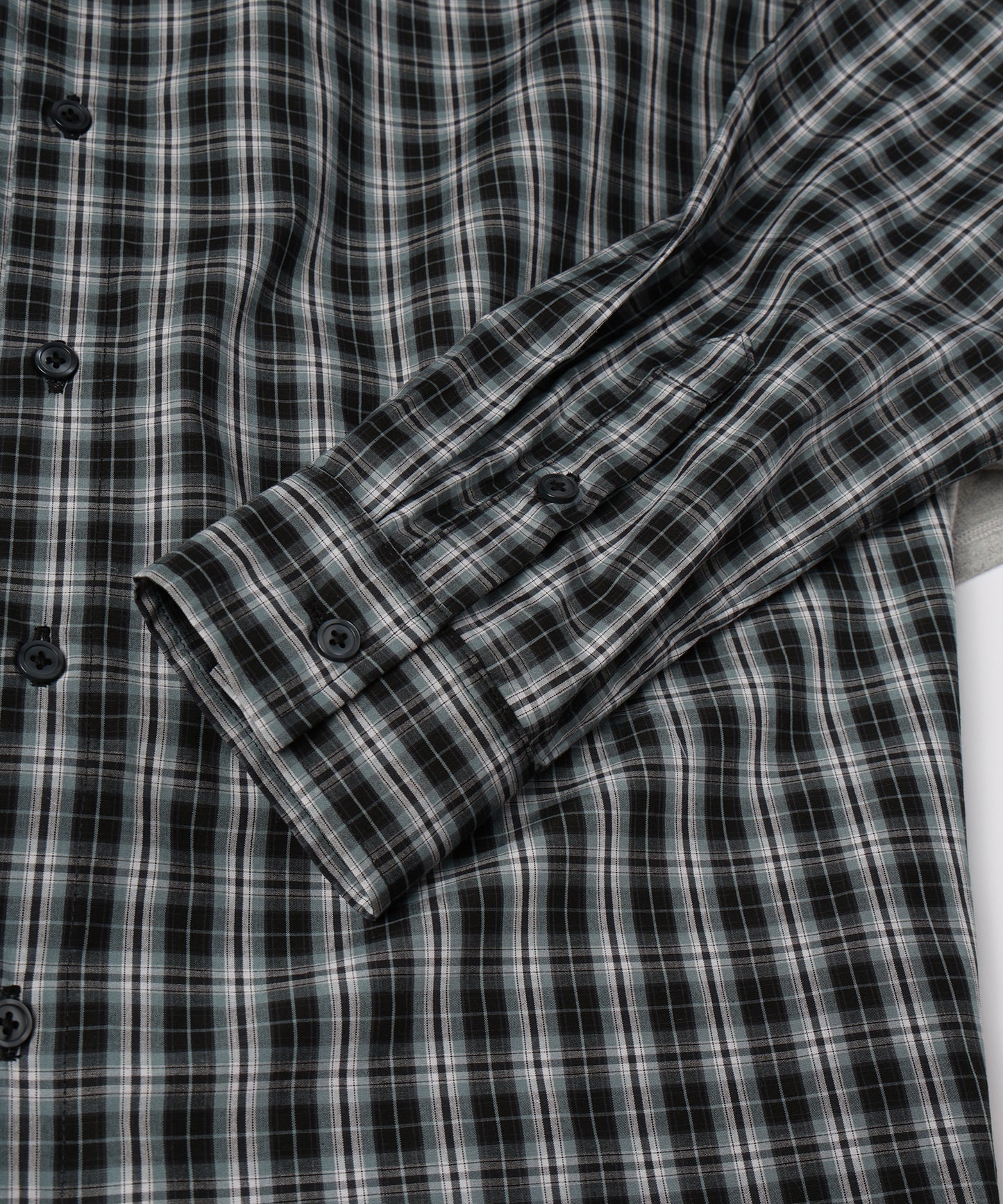 BACK-TO-FRONT CHECK SHIRT