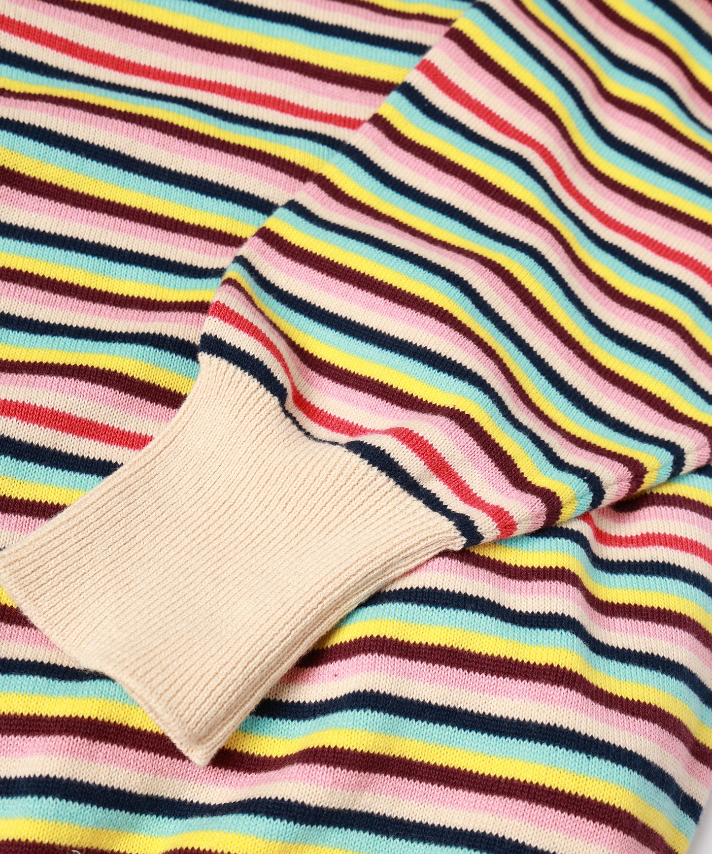 BACK-TO-FRONT BORDER KNIT