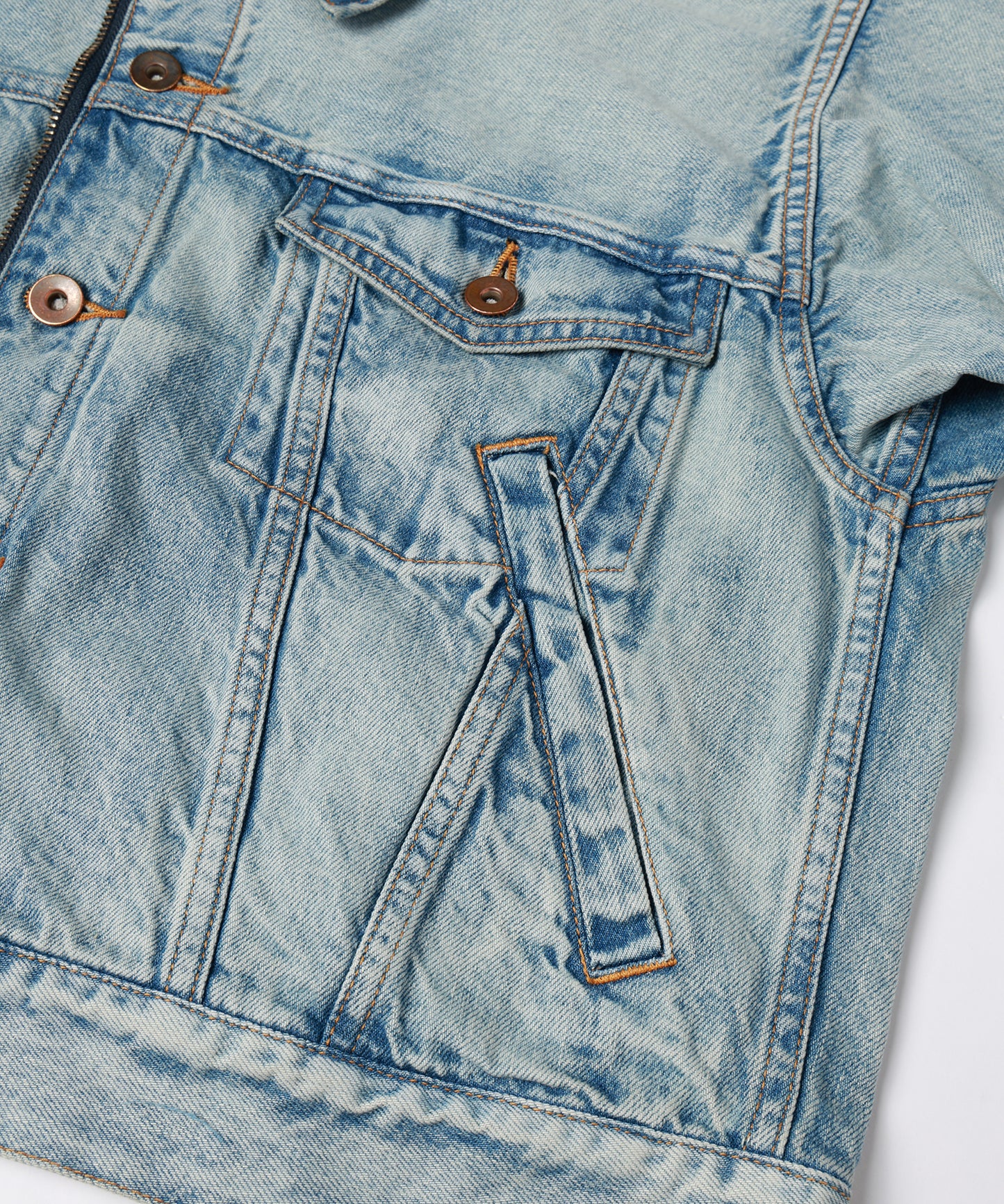 TWO-IN-ONE DENIM JACKET