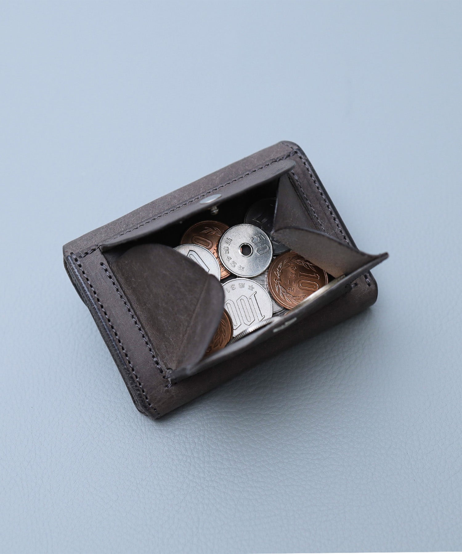 イル 財布 Iru MARGOT LEATHER COMPACT WALLET Iru×IKENOHATA GINKAWATEN】MARGOT LEATHER COMPACT WALLET