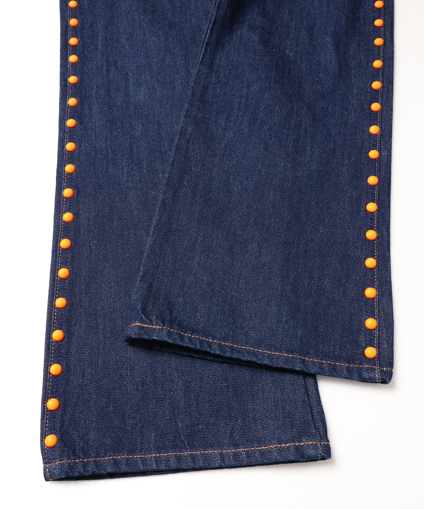 amok × wrangler COLOR STUDS FLARE DENIM PANTS