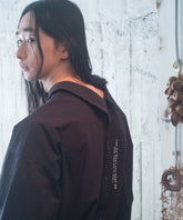 ブラック