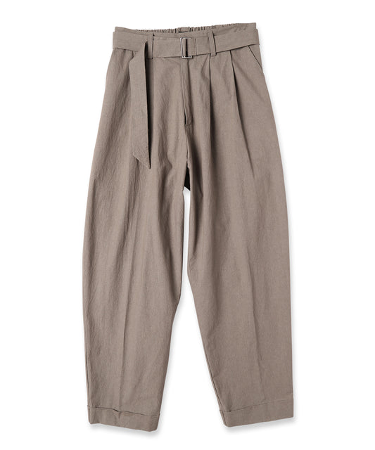 dump two-tuck slacks with belt