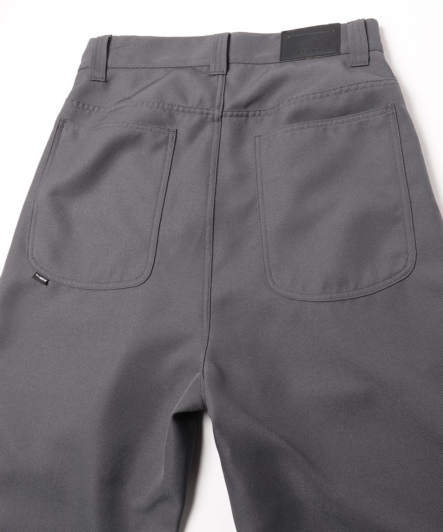 WIDE ONE TUCK STRAIGHT PANTS